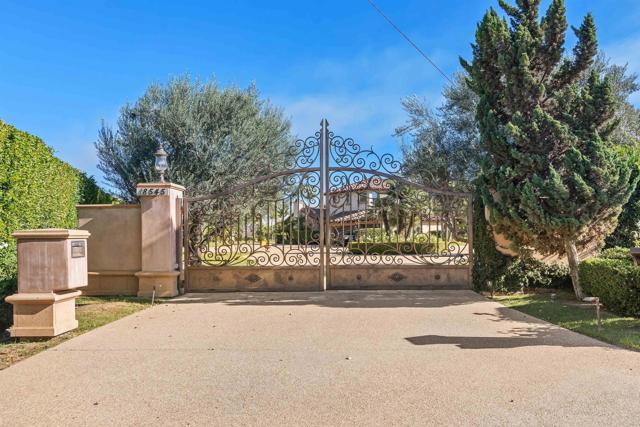 Detail Gallery Image 2 of 49 For 18545 Aliso Canyon Rd, Rancho Santa Fe,  CA 92067 - 4 Beds | 5 Baths