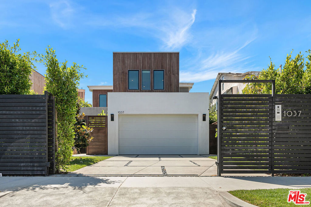 1037 Palms Boulevard