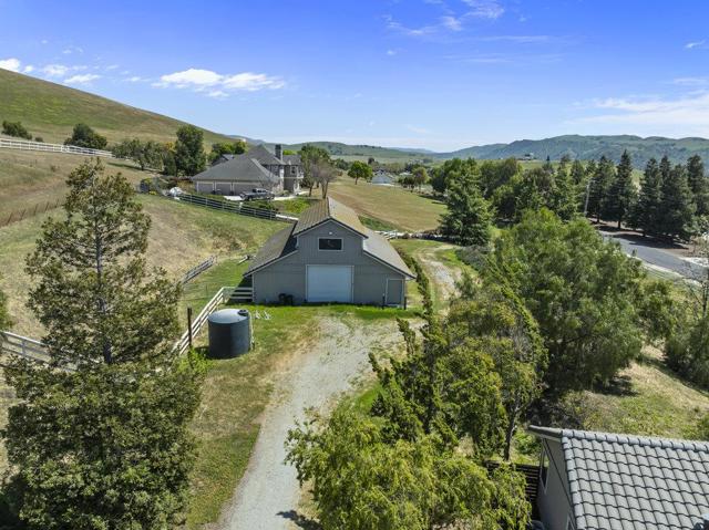 5955 Diablo Hills Road, Tres Pinos CA: https://media.crmls.org/mediaz/10191d26-0d6e-4ae2-bad8-5c77c4ef544d.jpg