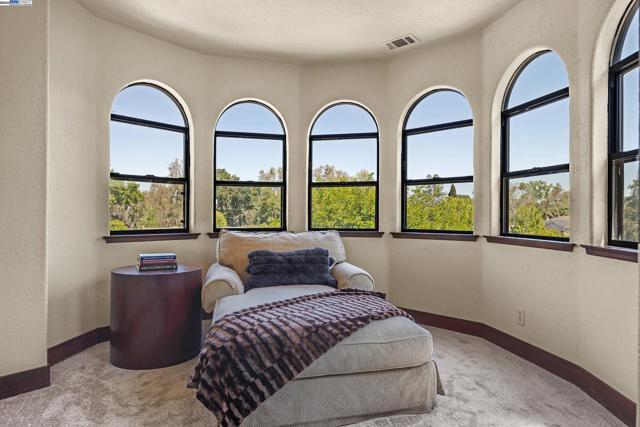 141 Ray St, Pleasanton CA: https://media.crmls.org/mediaz/10196db1-b6b8-4bd6-b3e1-b7437bf5af79.jpg