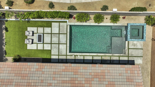 41399 Manchester Street, Indio CA: https://media.crmls.org/mediaz/1019a444-d2a8-49c5-9d27-0fad760f0481.jpg