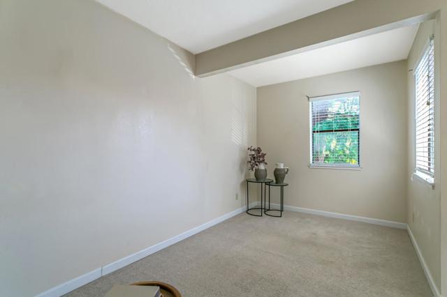 771 Williamsburg Way, Gilroy CA: https://media.crmls.org/mediaz/1019b46c-8c7c-4b58-8dc2-31ff70c4adbe.jpg