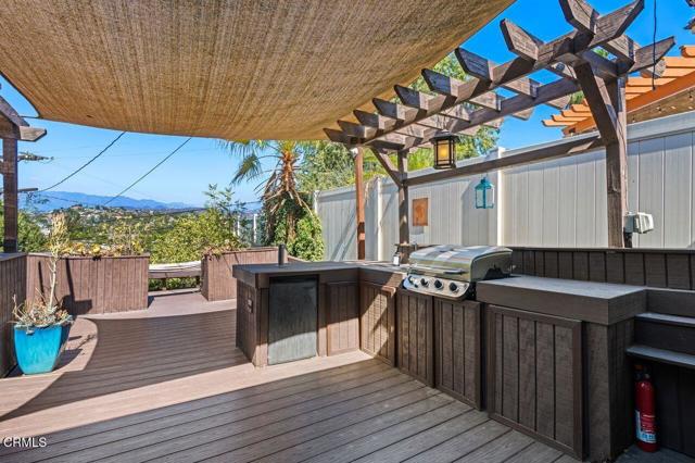 Detail Gallery Image 19 of 27 For 3847 Sunbeam Dr, Los Angeles,  CA 90065 - 3 Beds | 2/1 Baths