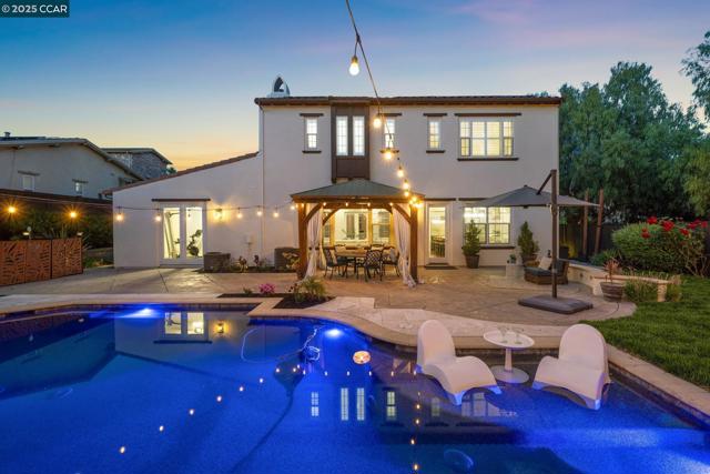 492 Calico Ct, San Ramon CA: https://media.crmls.org/mediaz/1019e17b-73f6-4680-b29e-a98a7d29be01.jpg