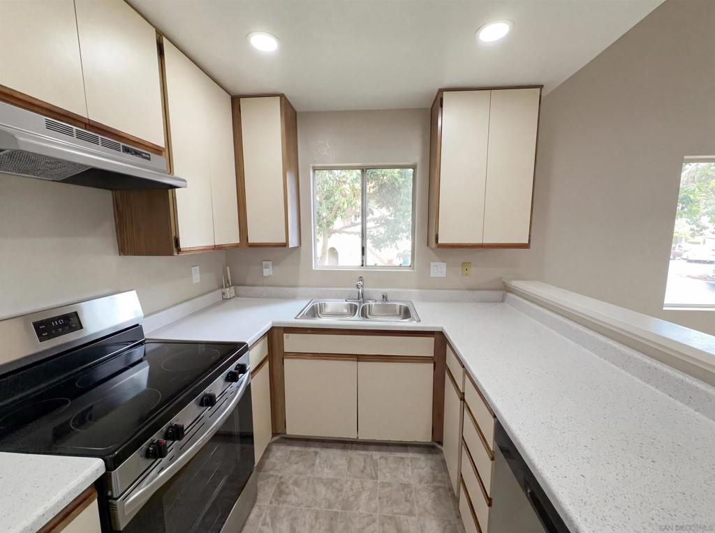 11231 Avenida De Los Lobos - photo 2