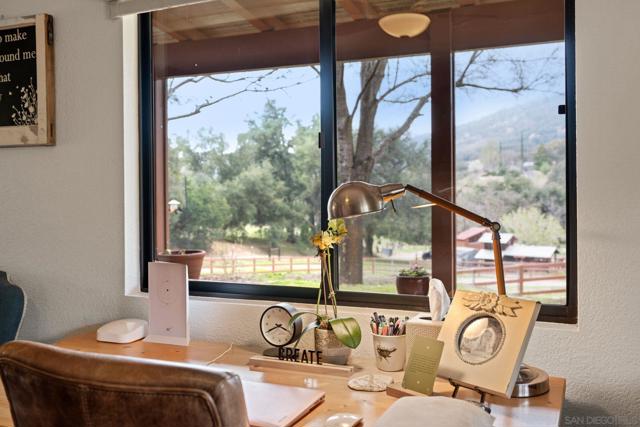 25394 Mesa Grande Rd, Santa Ysabel CA: https://media.crmls.org/mediaz/101b29fa-eeda-448e-8276-5f73bdfc4d20.jpg