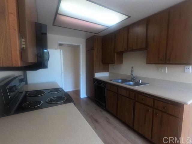 Detail Gallery Image 8 of 43 For 1677 Melrose Ave #F,  Chula Vista,  CA 91911 - 3 Beds | 2 Baths