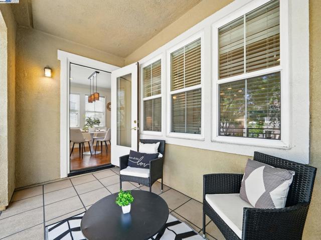 3328 Monaghan St, Dublin CA: https://media.crmls.org/mediaz/101be214-13b9-4db4-93e6-e075ce9c07fd.jpg