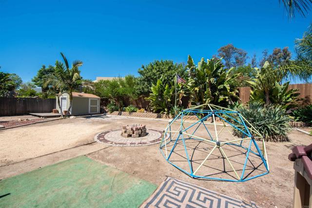 Detail Gallery Image 27 of 63 For 2094 Thibodo Ct, Vista,  CA 92081 - 3 Beds | 2 Baths