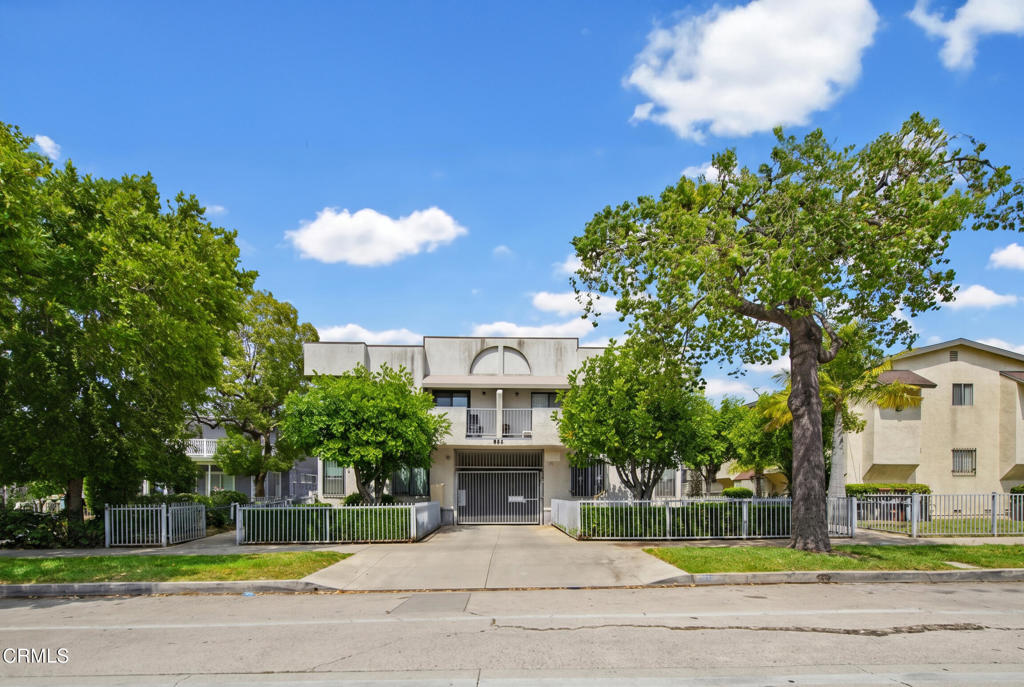 847 N Raymond Avenue #9A