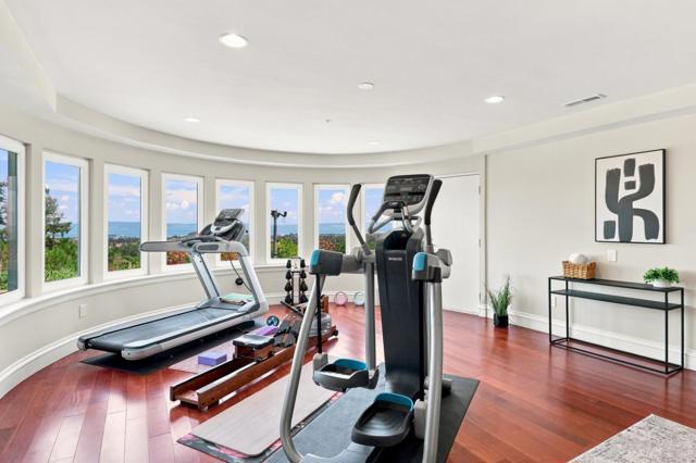 150 New Place Road, Hillsborough CA: https://media.crmls.org/mediaz/101cdb6e-15dd-4544-8d5d-a4fe99a93c62.jpg