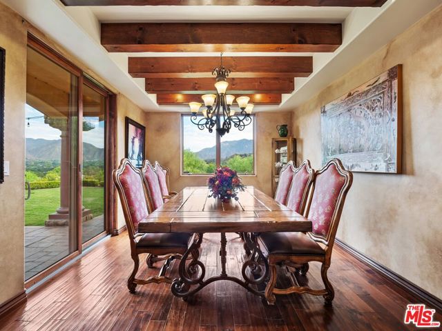 27023 Rolling Hills Avenue, Canyon Country CA: https://media.crmls.org/mediaz/101d1f10-5793-41a5-a88b-998830a9a9b9.jpg