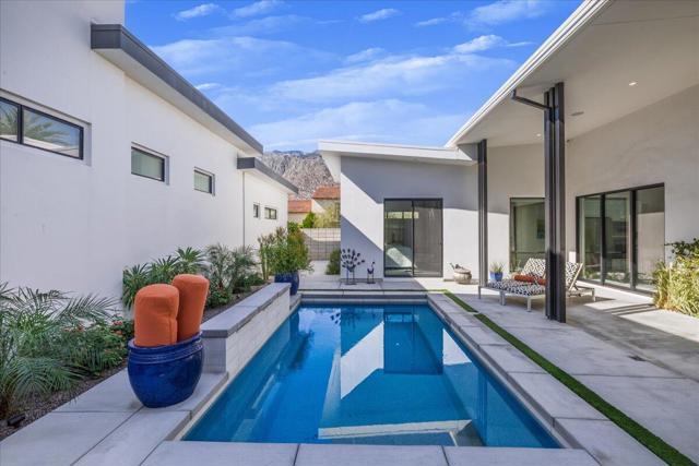 151 Holliday Way, Palm Springs CA: https://media.crmls.org/mediaz/101d77f6-b3d2-49fe-b733-e8849302cd29.jpg