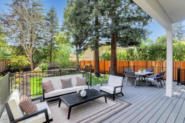 546 9th Avenue, Menlo Park CA: https://media.crmls.org/mediaz/101e01ff-5e5d-4f73-b994-7054eaab9a85.jpg