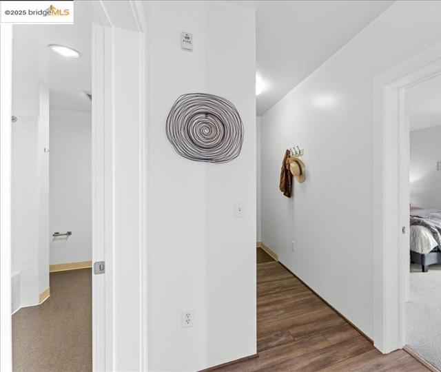 1201 Pine St, Oakland CA: https://media.crmls.org/mediaz/101e6229-e4ea-4efe-91d9-ecf3a3878cbf.jpg