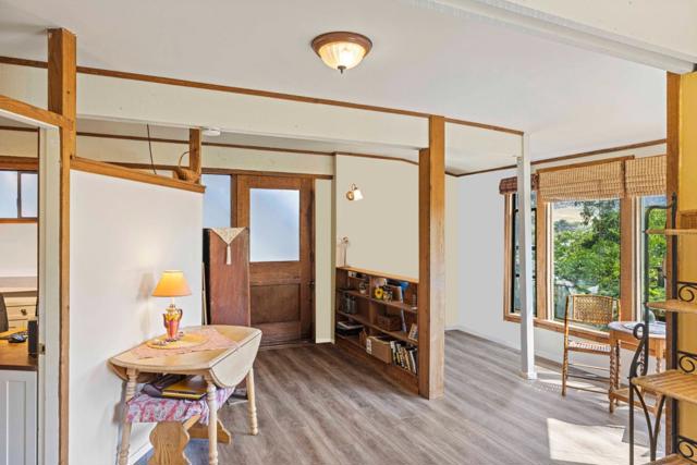 3405 Rio Road, Carmel CA: https://media.crmls.org/mediaz/101eaa1a-ca67-4522-85fa-5f7c212be110.jpg
