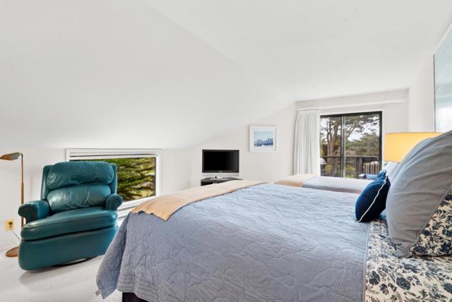101 Shell Drive, Watsonville CA: https://media.crmls.org/mediaz/101edd50-4e53-4eb9-885b-3de583022aa8.jpg