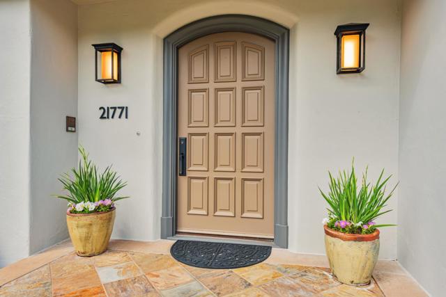21771 Congress Hall Lane, Saratoga CA: https://media.crmls.org/mediaz/101f55e4-bb8f-4106-8ad6-0e343f265417.jpg