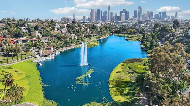 1891 Lucretia Avenue, Los Angeles CA: https://media.crmls.org/mediaz/101f6626-0014-4ef8-baf9-16f3ce711496.jpg