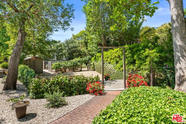 Drew Fenton | 2000 Mandeville Canyon Road Los Angeles CA | MLS: 7184562