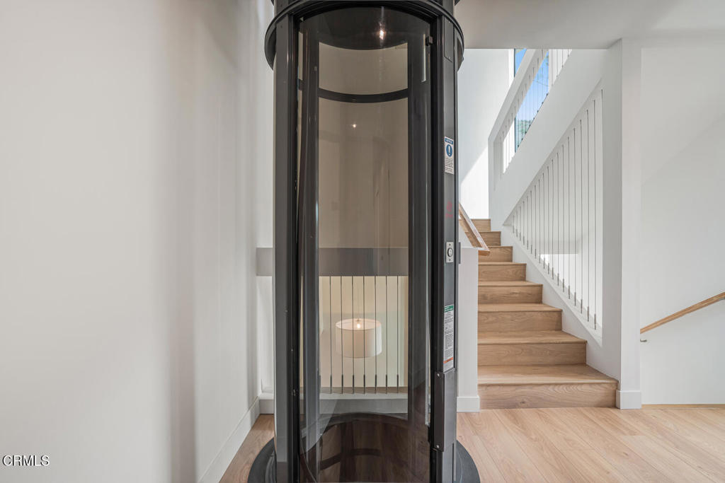 MLS #V1-28403 image #36