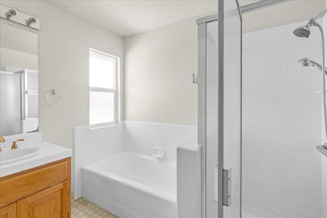 329 Westminster Drive, Salinas CA: https://media.crmls.org/mediaz/1020ae6a-ec79-46f6-9bf5-f5ff1f0380c1.jpg