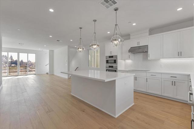 1015 Sinopia Terrace, San Ramon CA: https://media.crmls.org/mediaz/1020d4b8-0415-41c5-ac25-bdd12bfcbc5f.jpg