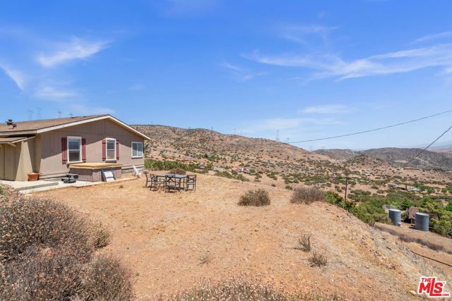 1794 Rebel Road, Acton CA: https://media.crmls.org/mediaz/1020ec18-76fc-41fc-b6ff-ab80702da2d8.jpg