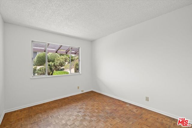 820 N 16th Street, Montebello CA: https://media.crmls.org/mediaz/10215ee9-ad35-4117-87ed-bb3fef3141ee.jpg