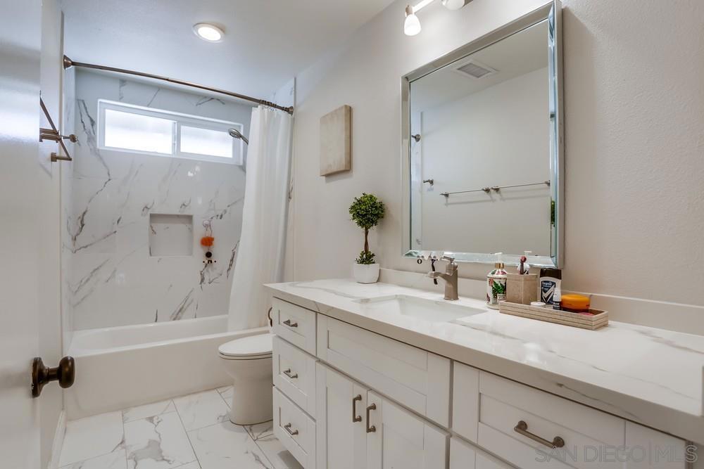 MLS #250025290SD img 28