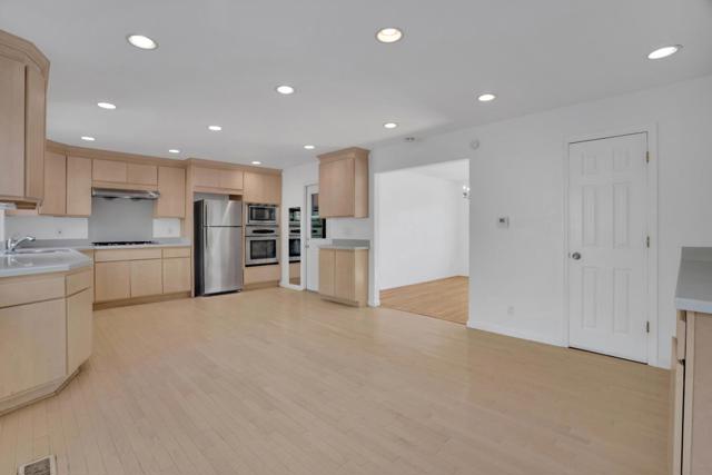 239 Sierra Court, Martinez CA: https://media.crmls.org/mediaz/1022426a-0133-4896-8e92-17b1353e640a.jpg