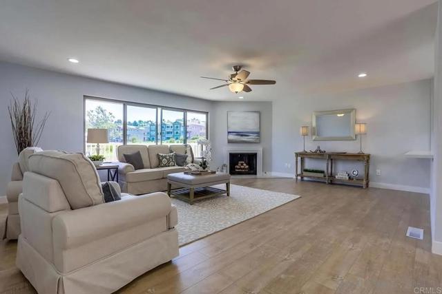 Detail Gallery Image 1 of 1 For 7520 Jerez Court #E,  Carlsbad,  CA 92009 - 3 Beds | 2/1 Baths