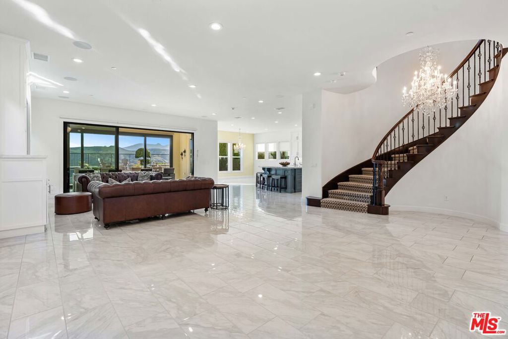 MLS #26859039 image #26
