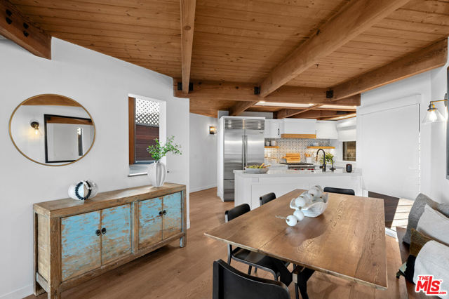 1183 La Mirada Street, Laguna Beach CA: https://media.crmls.org/mediaz/102334c8-bc74-4533-a8e6-1c9b704d3b72.jpg