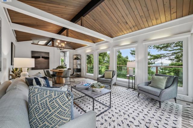 589 TAHOS ROAD, Orinda CA: https://media.crmls.org/mediaz/1023d54c-48fb-4931-babb-188eae0b085e.jpg