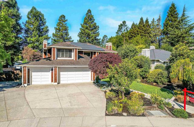 311 Andros Dr, San Ramon CA: https://media.crmls.org/mediaz/10241157-9d91-4740-a700-7f796d6aa89c.jpg