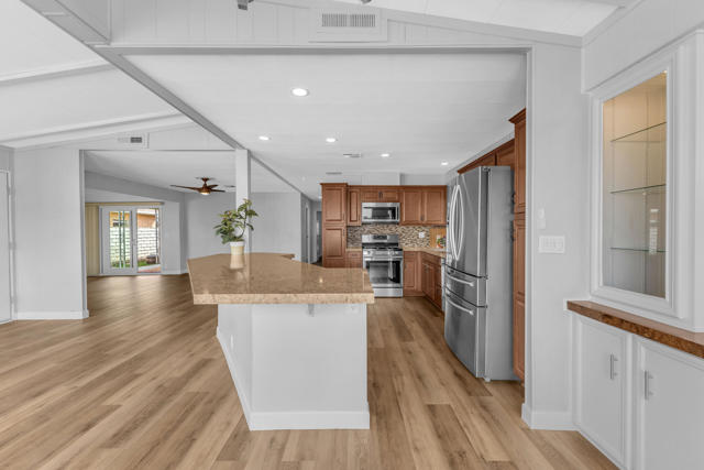 Image 20 of 58 For 74592 Nevada Circle