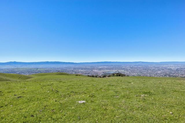 0 Bella Madeira Lane, San Jose CA: https://media.crmls.org/mediaz/10259442-d990-4094-865d-30a79ef65f4b.jpg