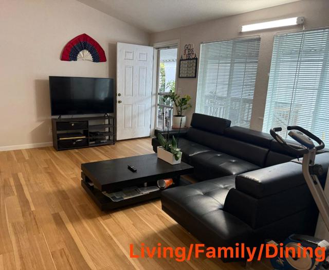 710 Spindrift, San Jose CA: https://media.crmls.org/mediaz/1026d99d-9ff3-4859-8df1-ca5fe344d37a.jpg