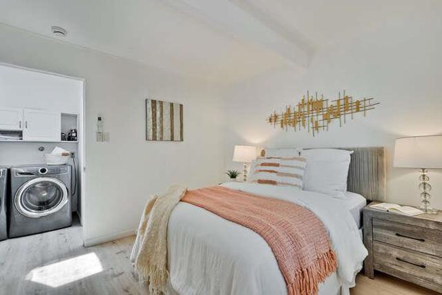 731 E Charleston Road, Palo Alto CA: https://media.crmls.org/mediaz/1027631e-ae08-4891-9a04-449d54402a65.jpg