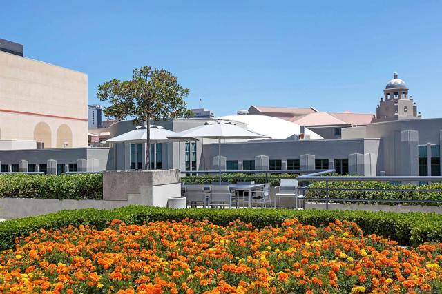 700 Front Street, San Diego CA: https://media.crmls.org/mediaz/10276f3d-bfcd-4d0e-a470-88824576cb94.jpg