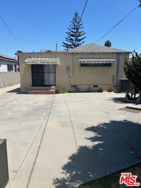 901 Culver Avenue, Compton, California 90220, 3 Bedrooms Bedrooms, ,2 BathroomsBathrooms,Single Family Residence,For Sale,Culver,24426911