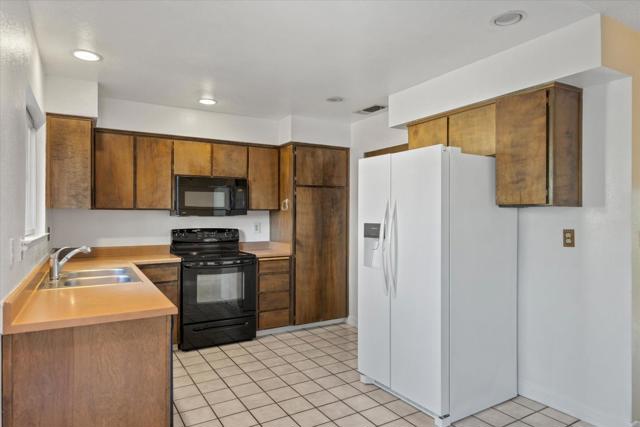 976 Jenooke Lane, Chico CA: https://media.crmls.org/mediaz/1028fdd0-eb02-4d5b-a38a-926dc63a4058.jpg