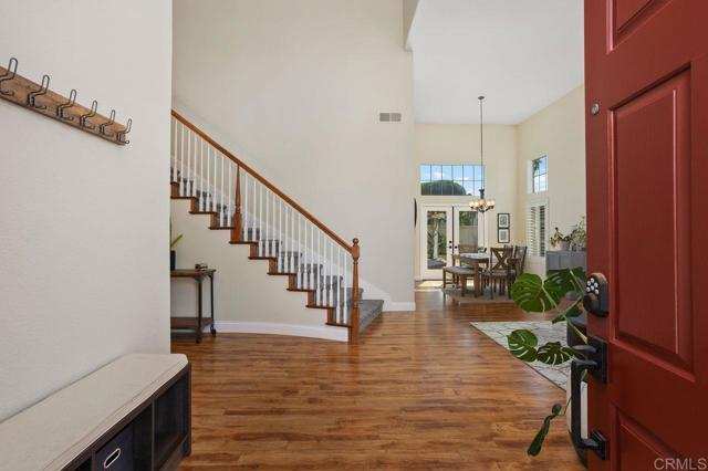 Detail Gallery Image 3 of 38 For 5174 Berryessa St, Oceanside,  CA 92056 - 4 Beds | 3 Baths