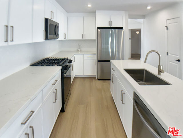 27598 Paseo Sonata, San Juan Capistrano CA: https://media.crmls.org/mediaz/1029f270-26d1-4d83-a5c4-ba163998f0e5.jpg