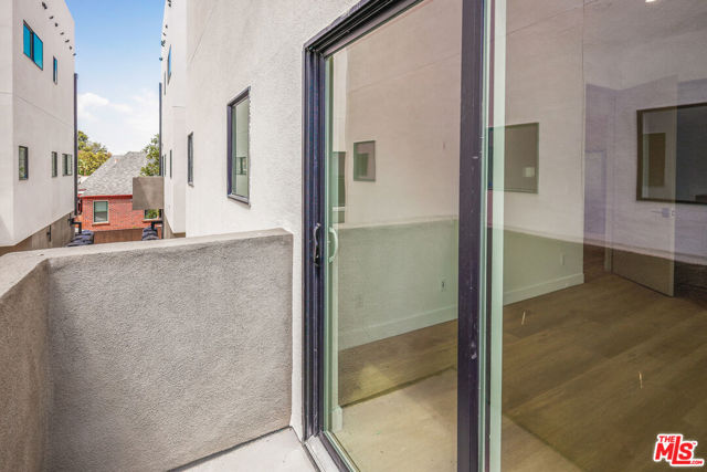 11010 Hortense Street, North Hollywood CA: https://media.crmls.org/mediaz/102ab110-8129-433e-8434-0d64ad1afad5.jpg