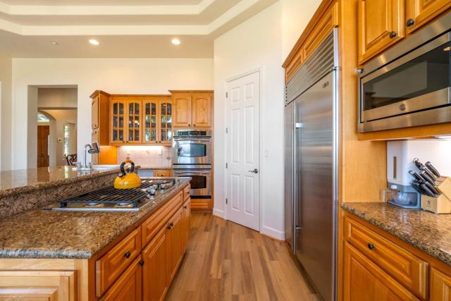 27812 Crowne Point Drive, Salinas CA: https://media.crmls.org/mediaz/102c0f01-c01a-4671-b535-e064ab570379.jpg