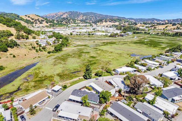 258 Yosemite Road, San Rafael CA: https://media.crmls.org/mediaz/102c47e1-f058-4662-a0e0-888b57e3e725.jpg
