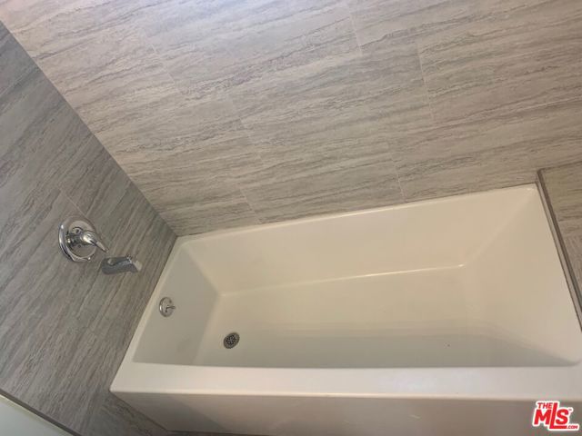 603 W 47th Street, Los Angeles CA: https://media.crmls.org/mediaz/102cee49-e436-4f6d-9ff0-07a9e369ac7d.jpg