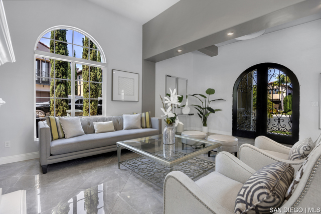 2832 Echo Ridge CT, Chula Vista CA: https://media.crmls.org/mediaz/102f7b69-c76b-4126-b013-fc5948be0781.jpg